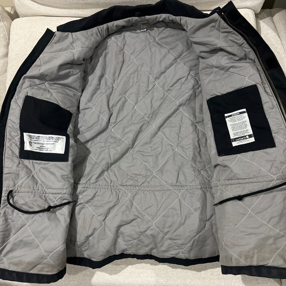 Size XL Carhartt Mens Black Flame-Resistant Quilted Lined Duck Traditional Coat - Picture 6 of 9